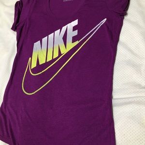 Nike tee
